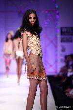 Model walk the ramp for Surily Goel Show at Wills Lifestyle India Fashion Week 2012 day 1 on 6th Oct 2012 (32).JPG